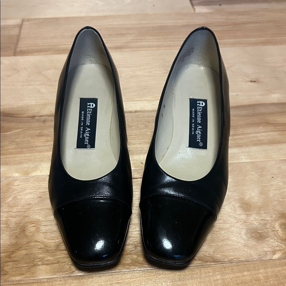 Etienne Aigner Classic Black Heels size 7.  Like New